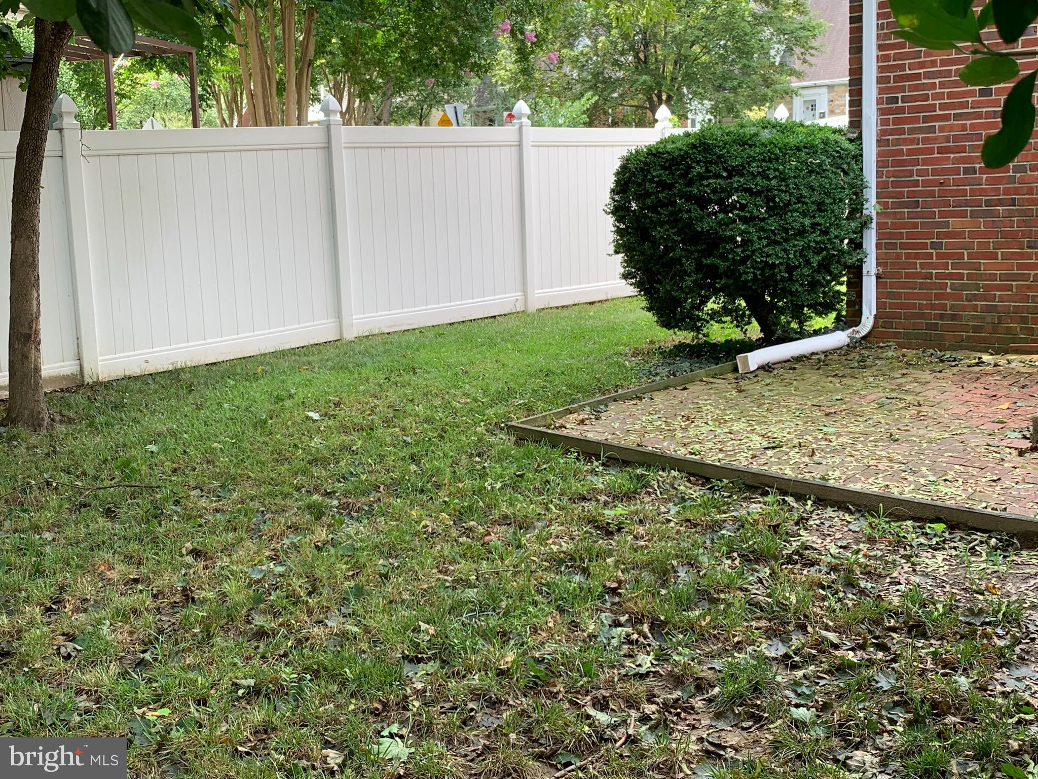 GARDEN CITY - Residential Lease