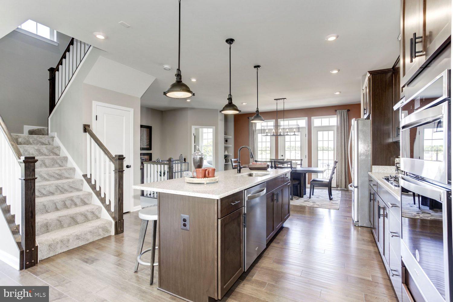 WHITSON WOODS - Residential