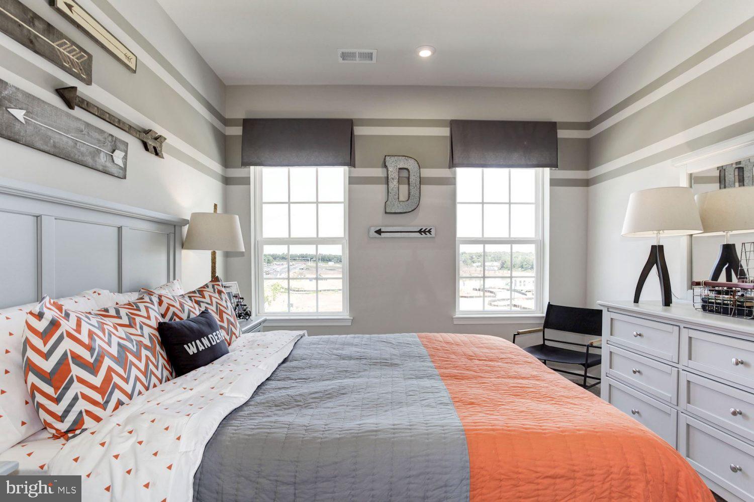 WHITSON WOODS - Residential