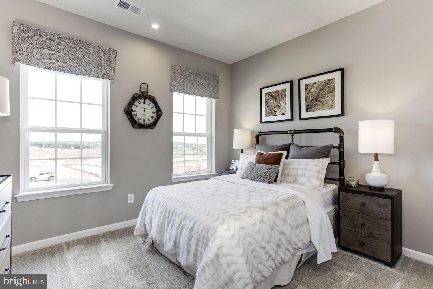 WHITSON WOODS - Residential