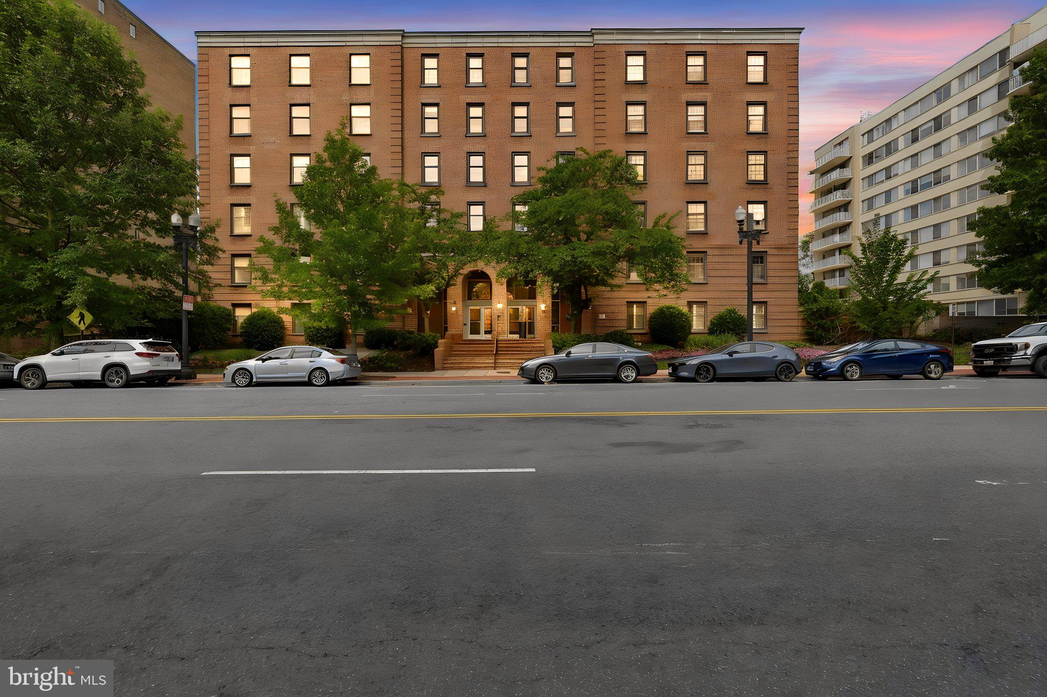 2828 WISCONSIN AVENUE NW 114