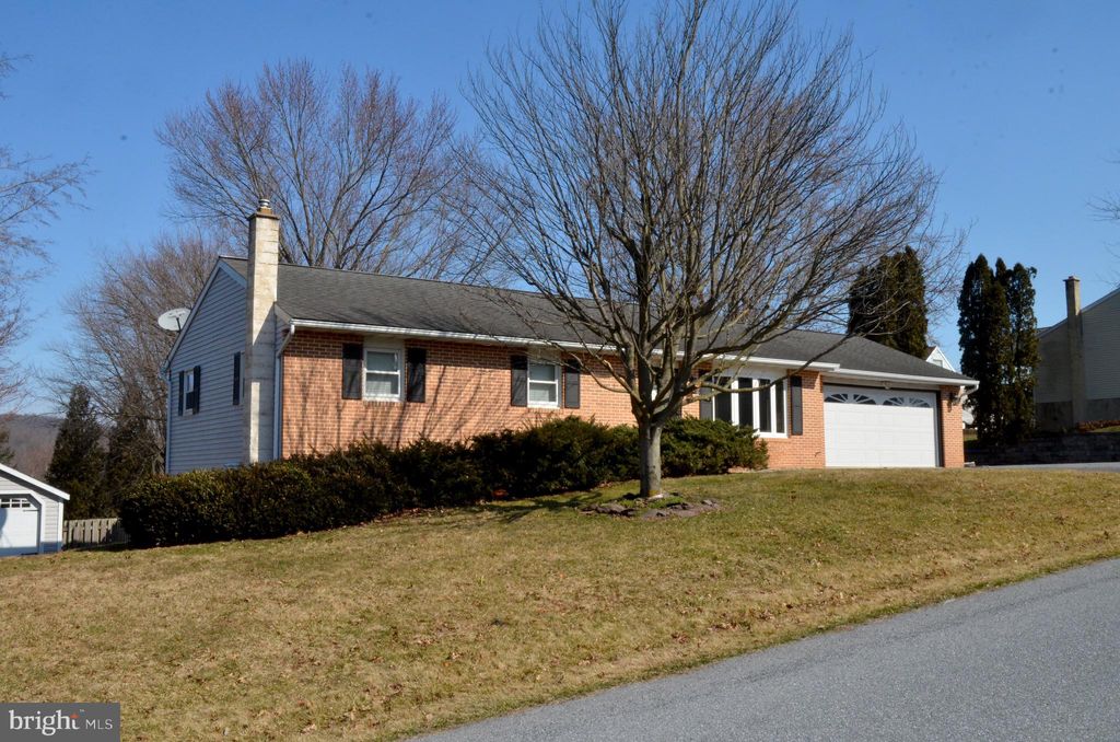 Photo of 715 Linda Lane, Stevens, PA 17578 (MLS # PALA2047412)