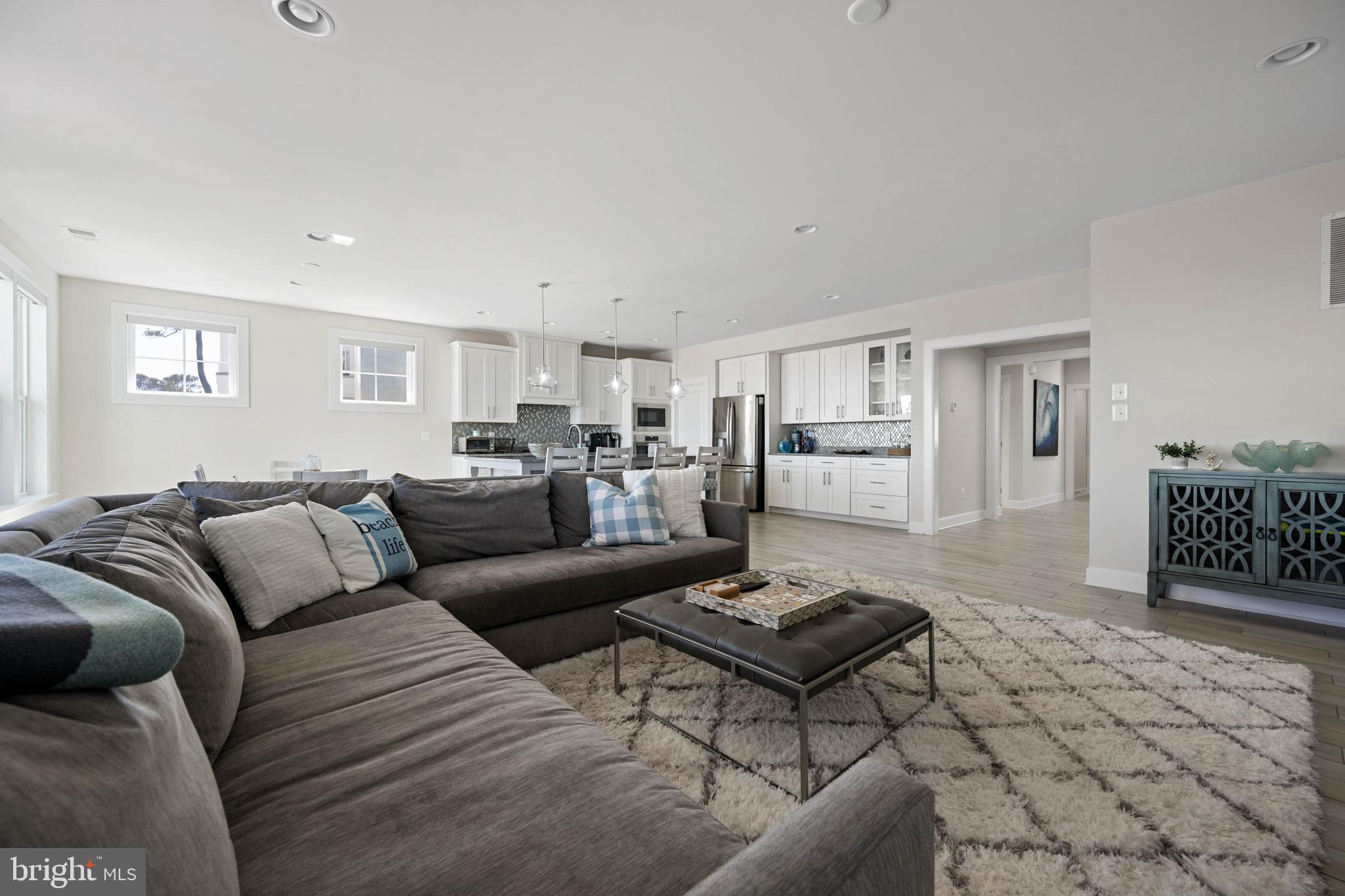 THE OVERLOOK - Residential