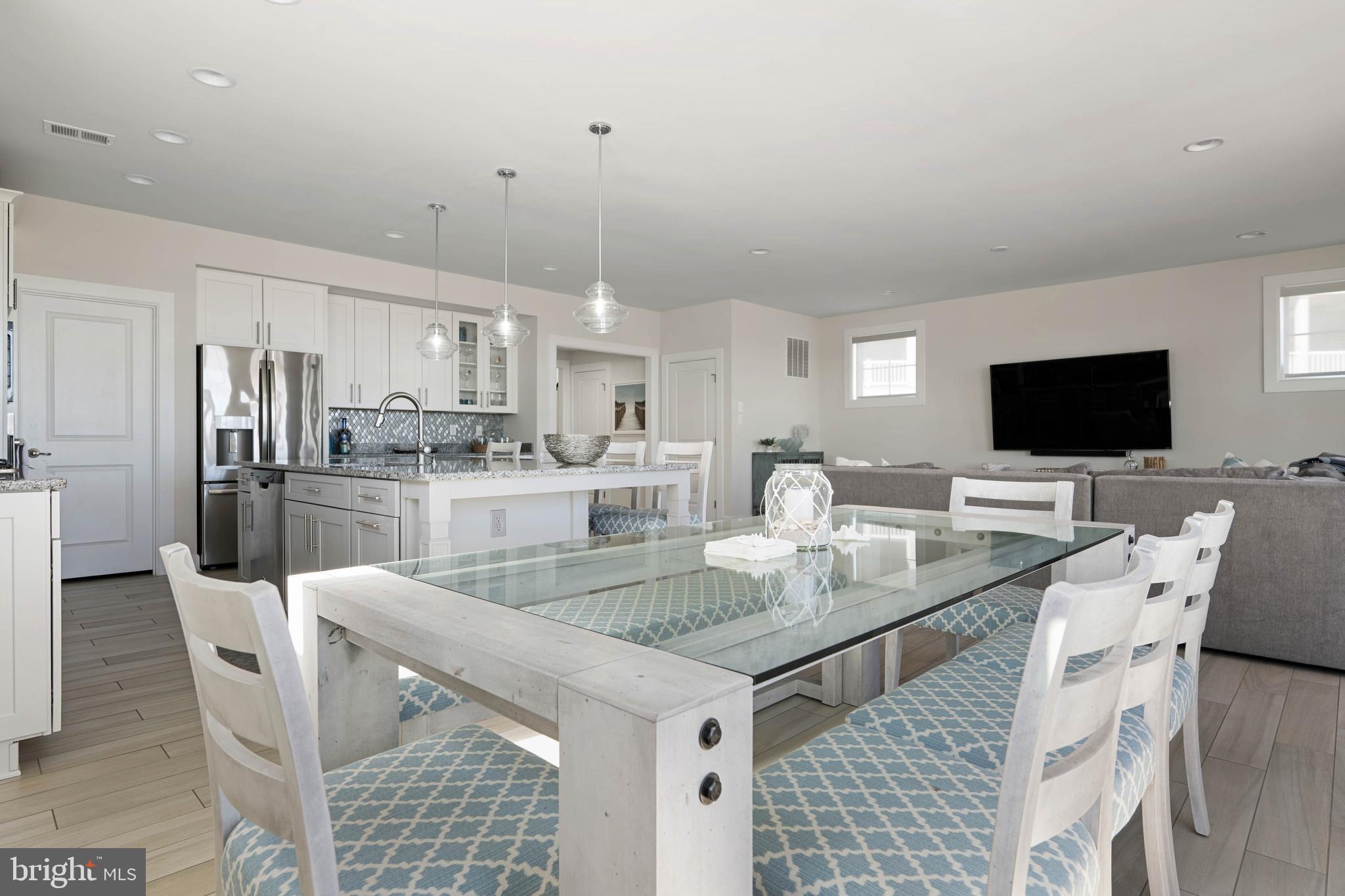 THE OVERLOOK - Residential