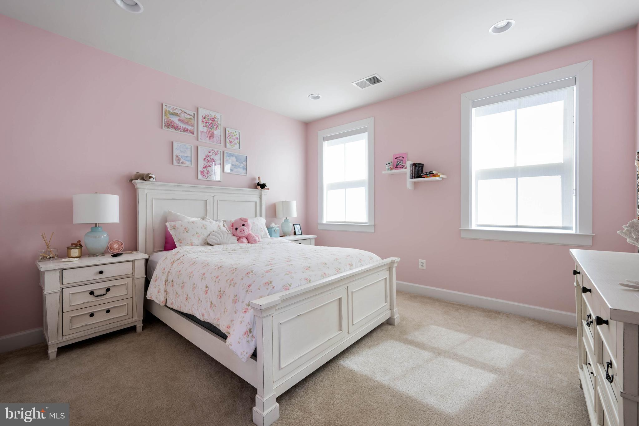 THE OVERLOOK - Residential