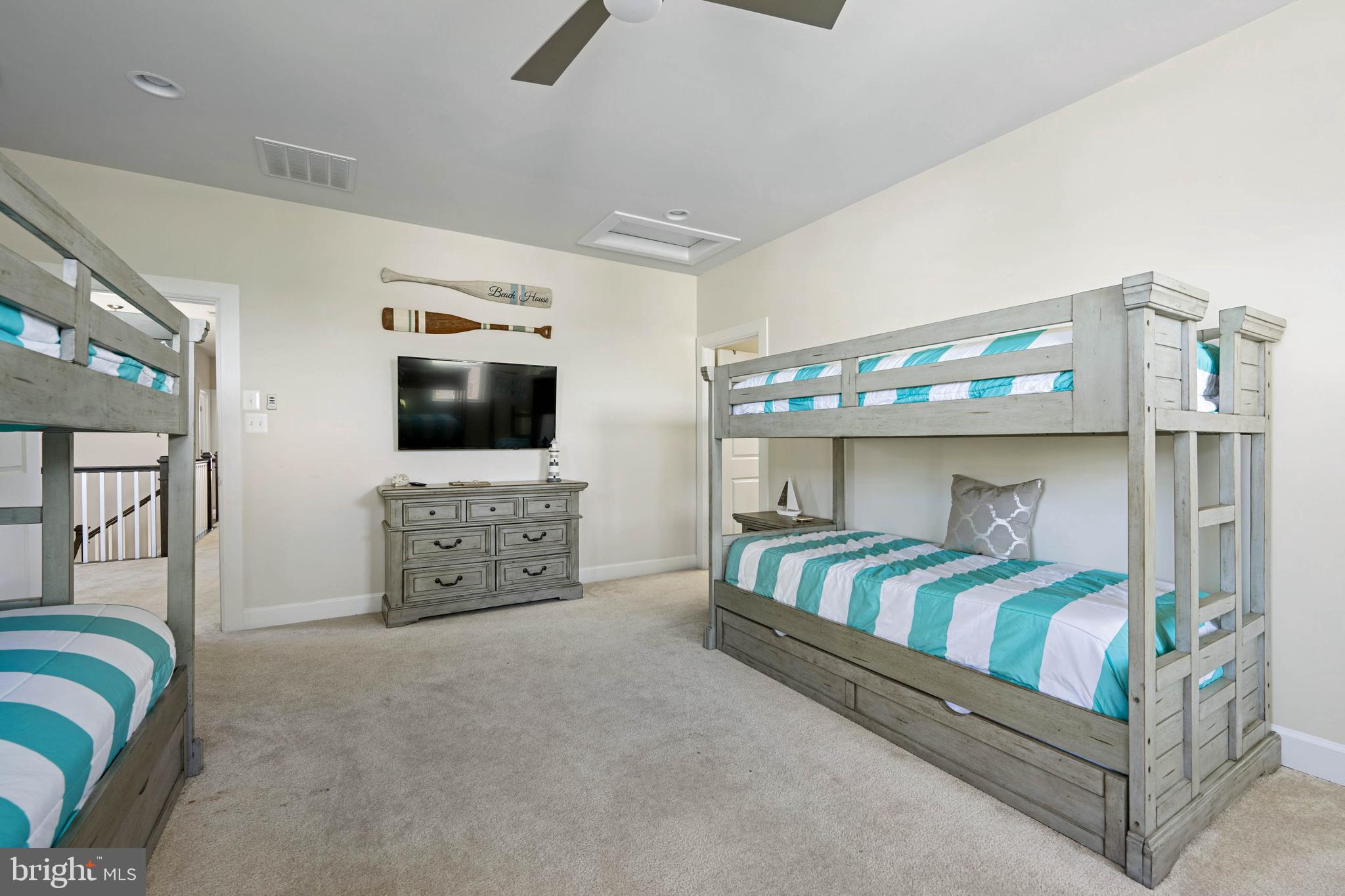 THE OVERLOOK - Residential