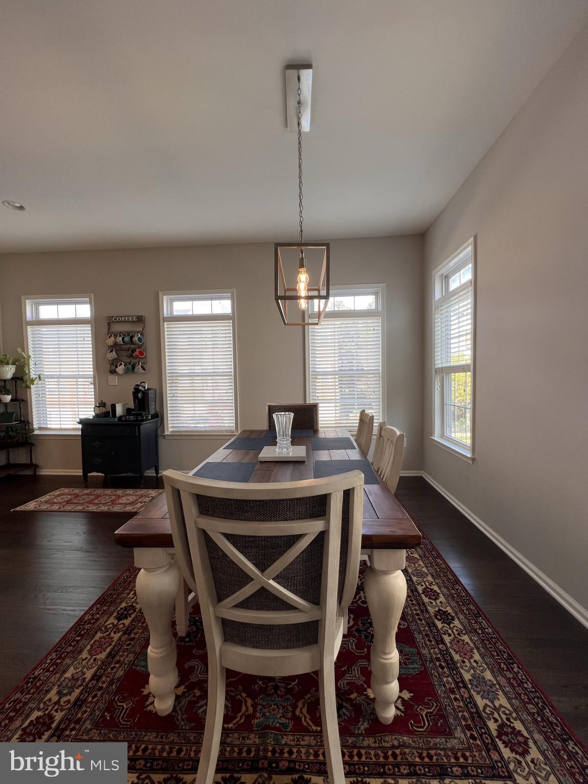 CASCADES - Residential Lease