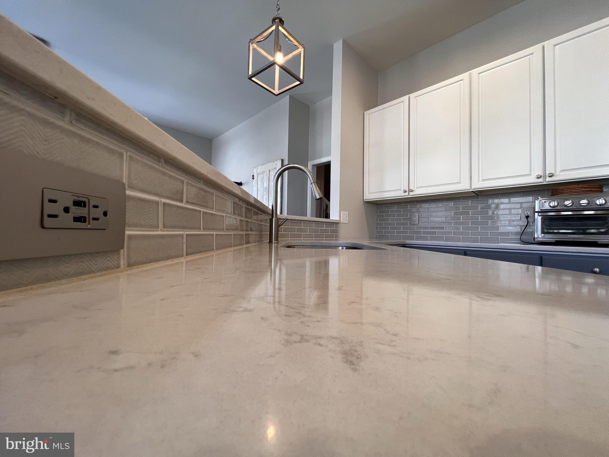 CASCADES - Residential Lease