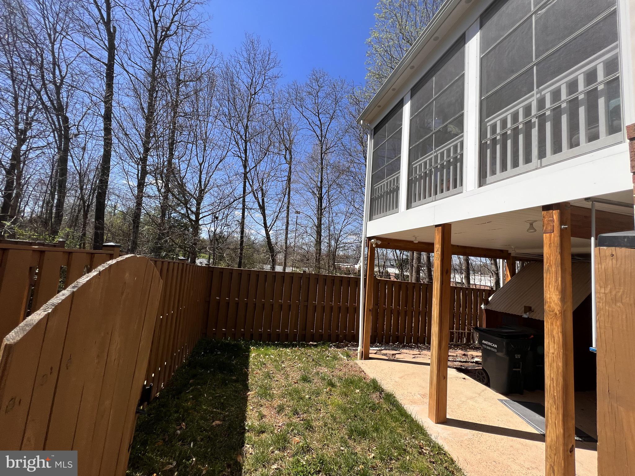 CASCADES - Residential Lease