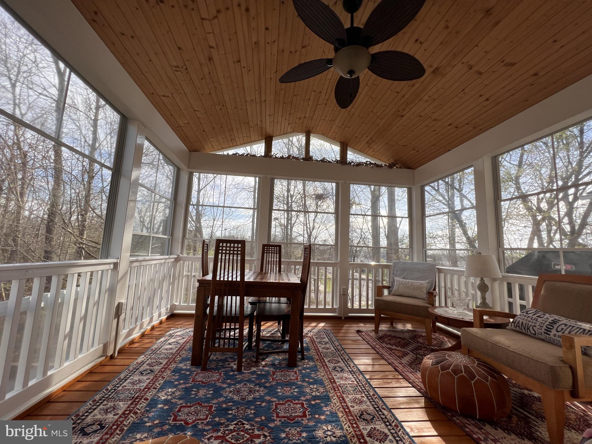 CASCADES - Residential Lease