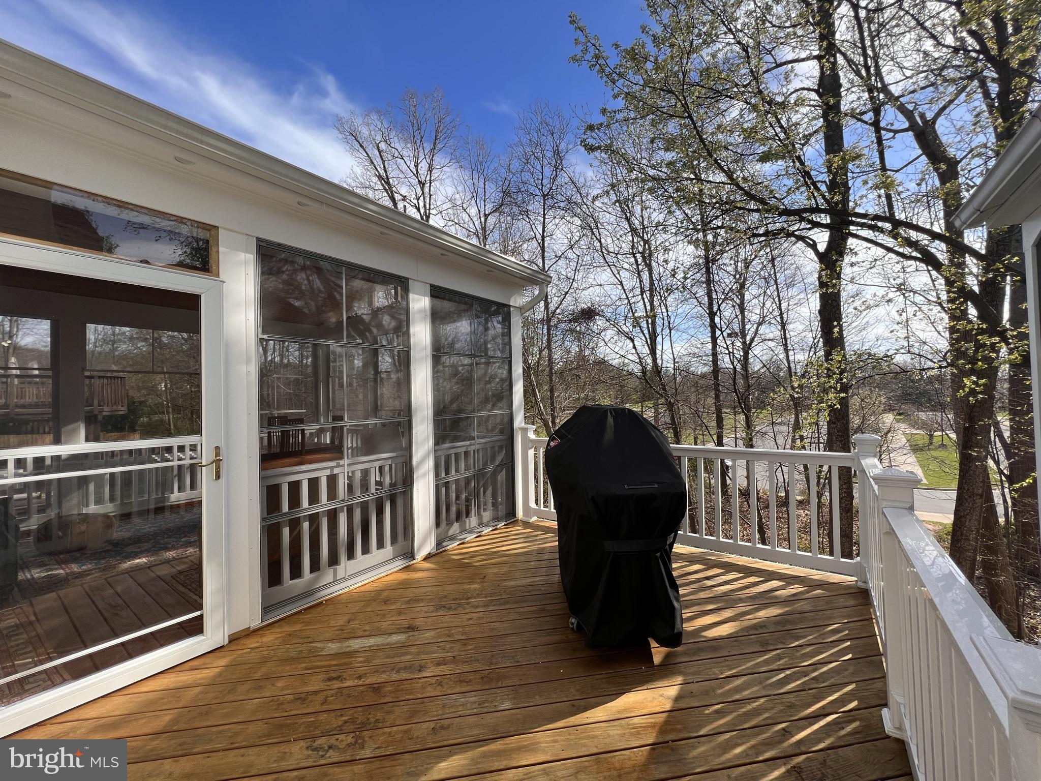 CASCADES - Residential Lease