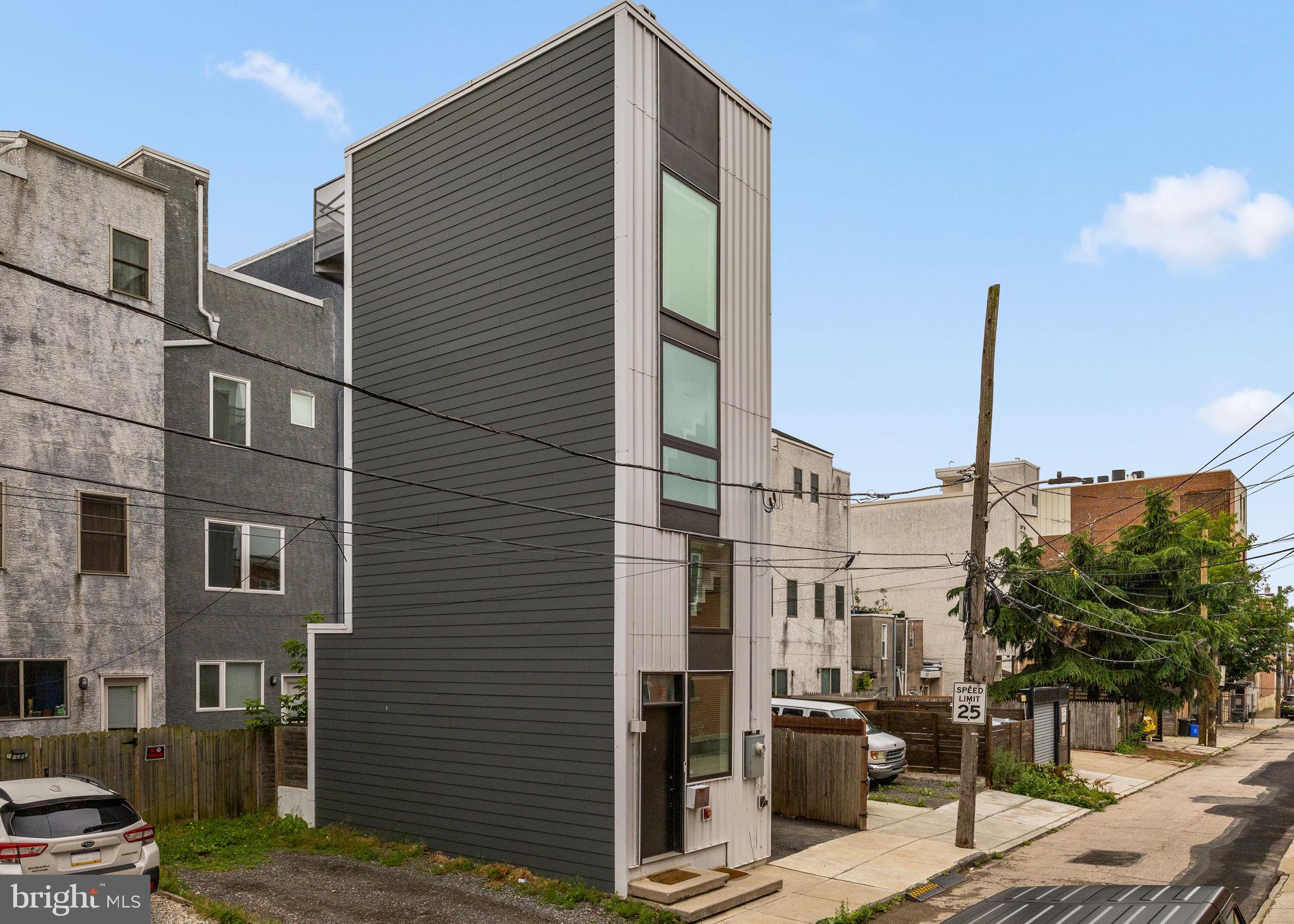 2710 W HARPER STREET
