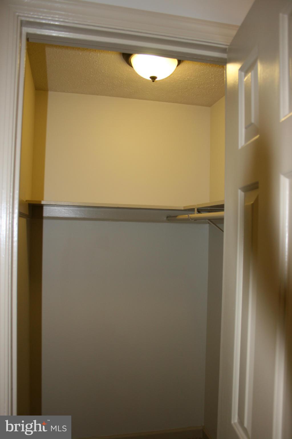 SHERATON OAKS - Residential