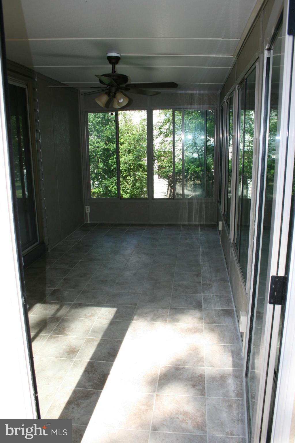 SHERATON OAKS - Residential