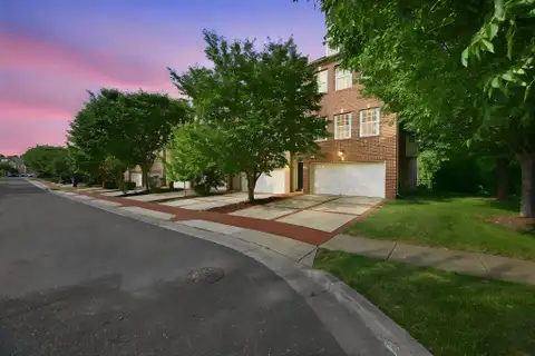 MLS: MDPG2214370