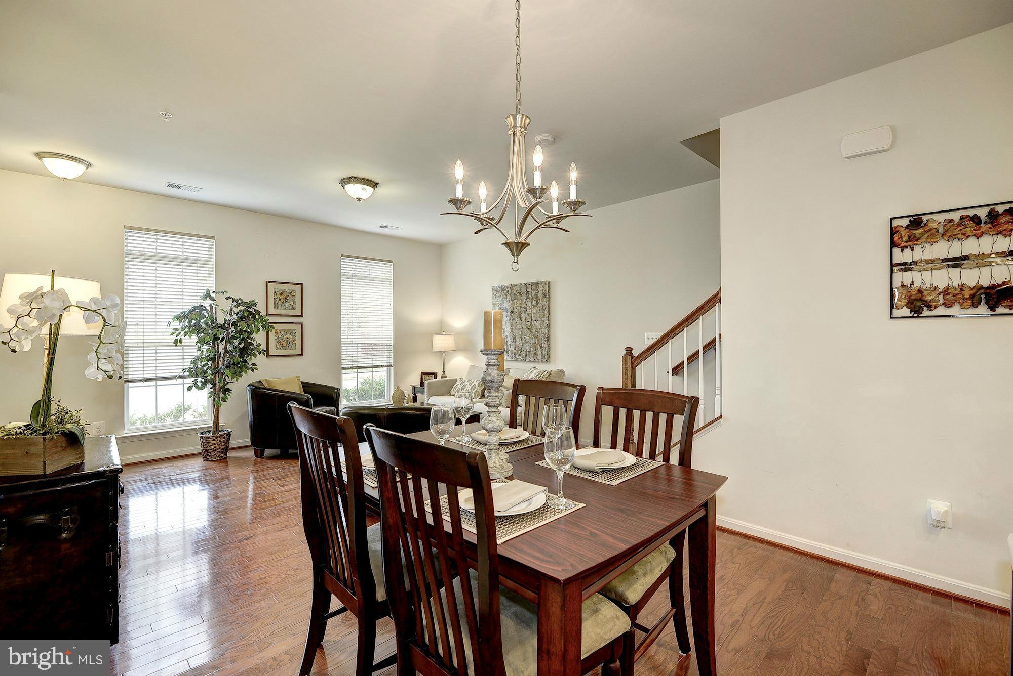 RESIDENCES AT DULLES PRK - Residential