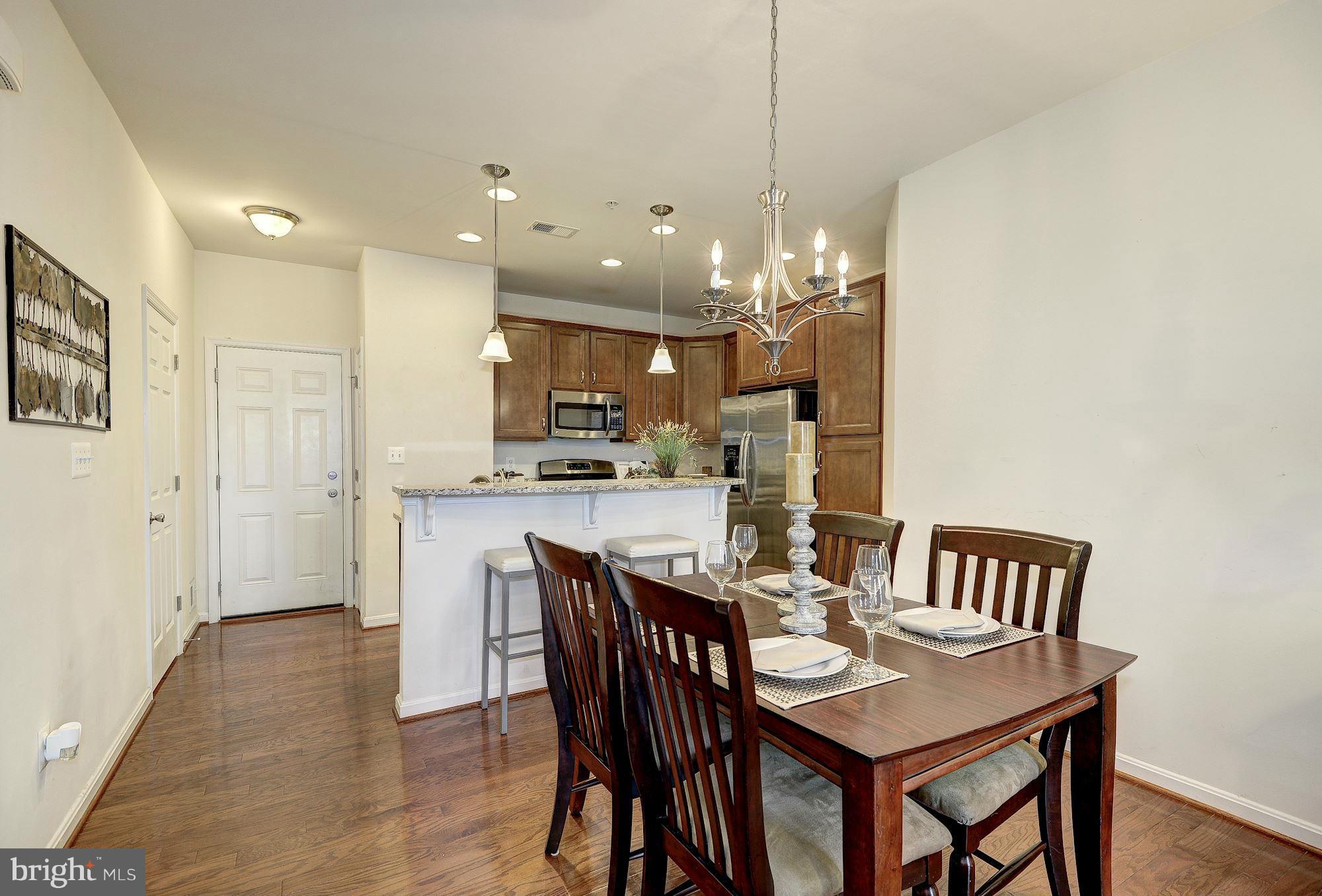 RESIDENCES AT DULLES PRK - Residential