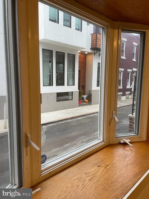 NORRIS SQUARE - Residential Lease