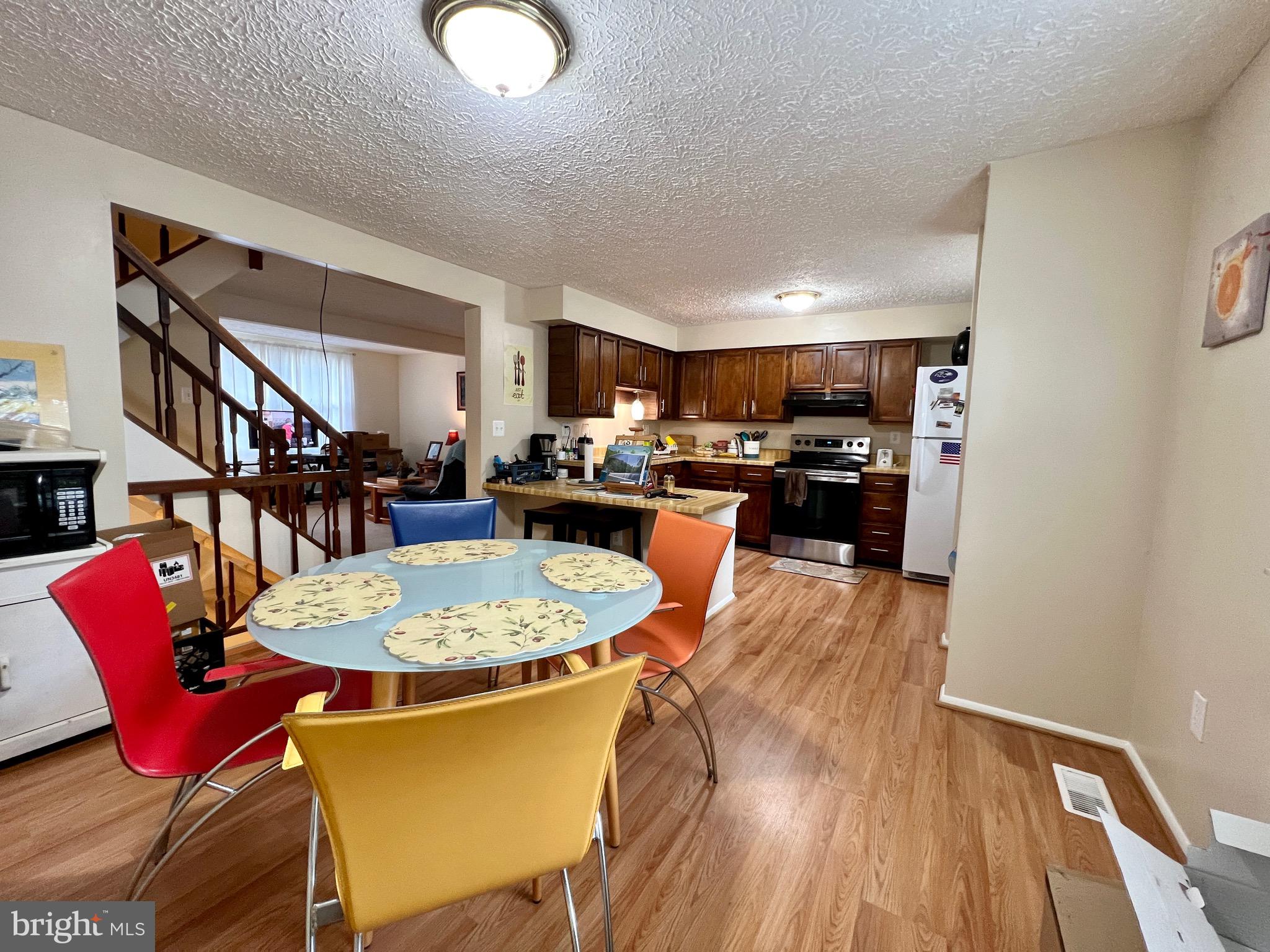 DAMASCUS MANOR - Residential