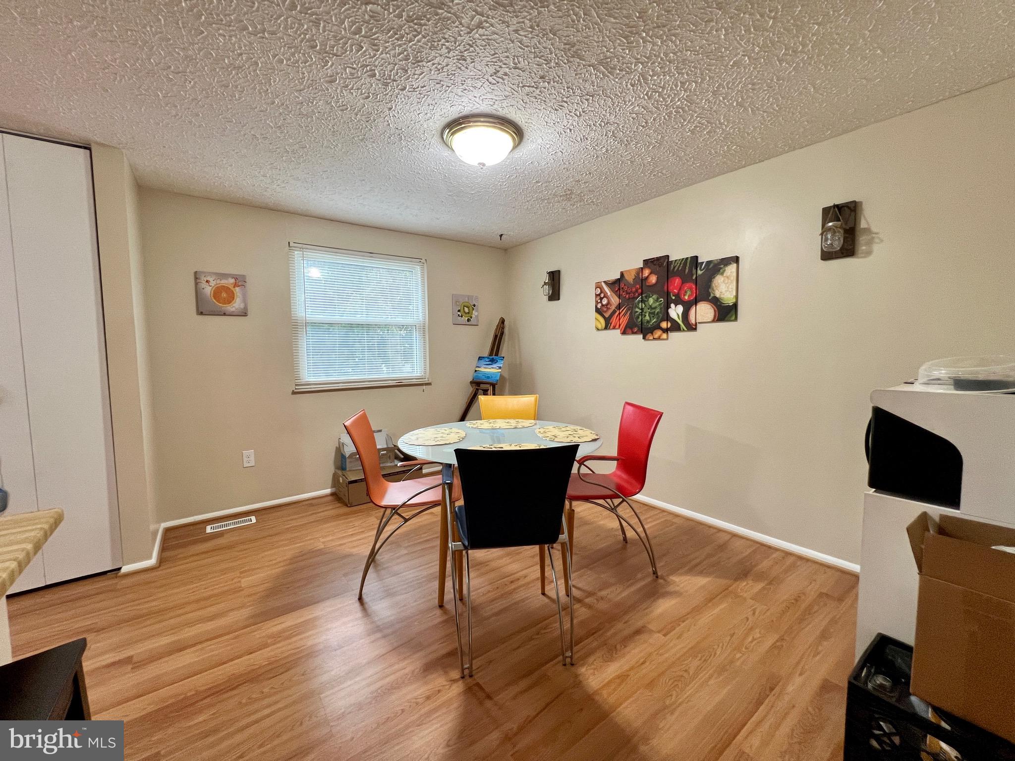 DAMASCUS MANOR - Residential