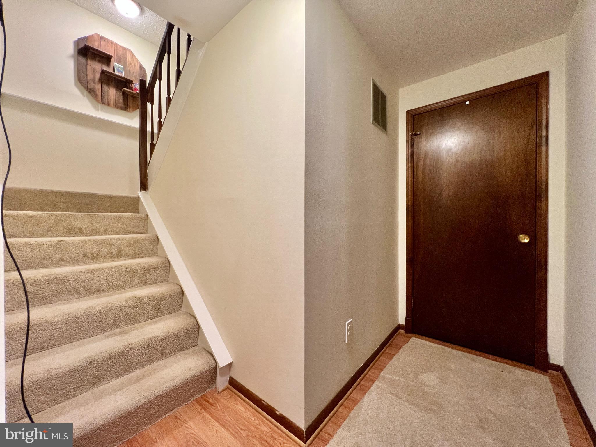 DAMASCUS MANOR - Residential