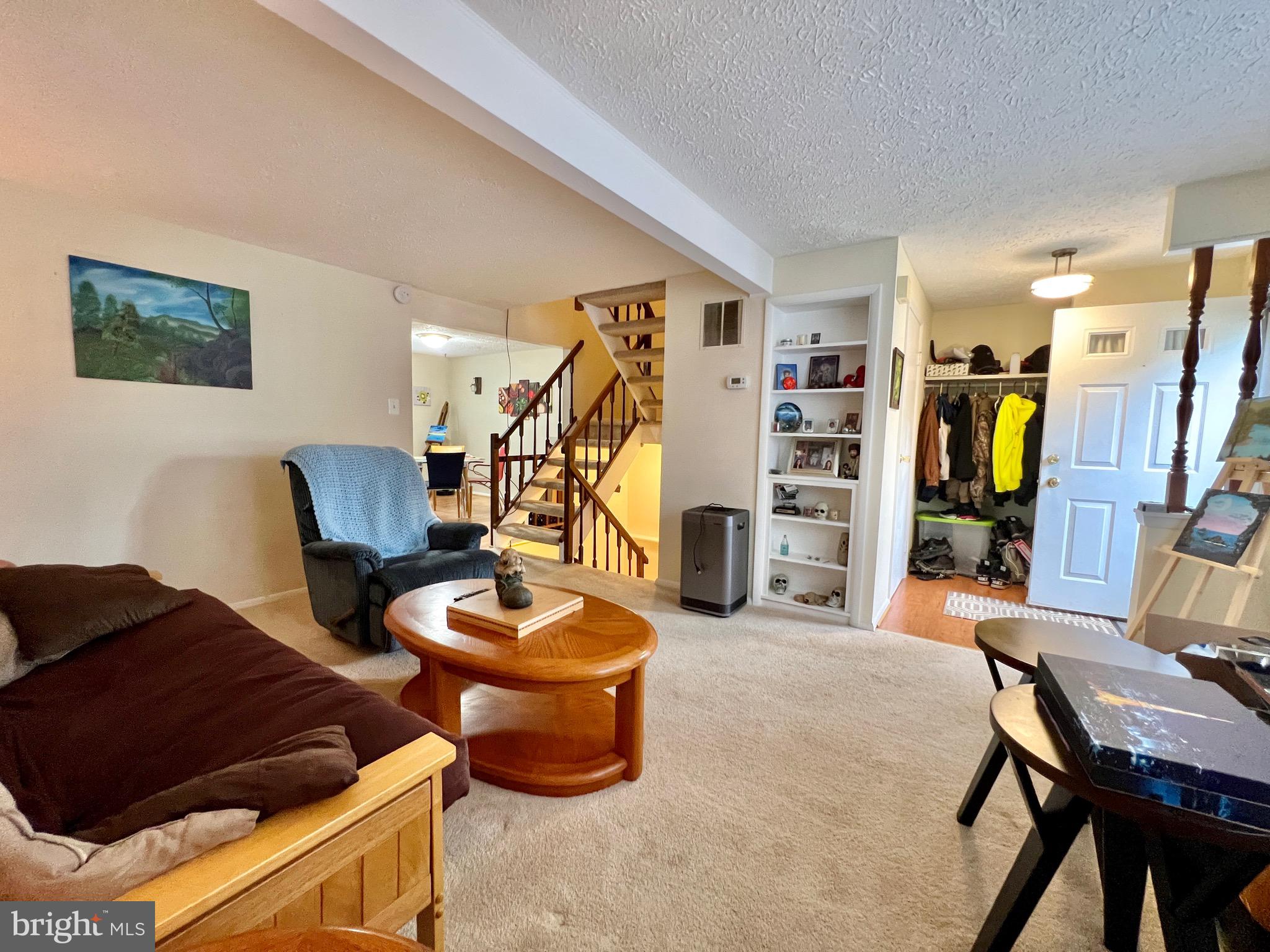 DAMASCUS MANOR - Residential