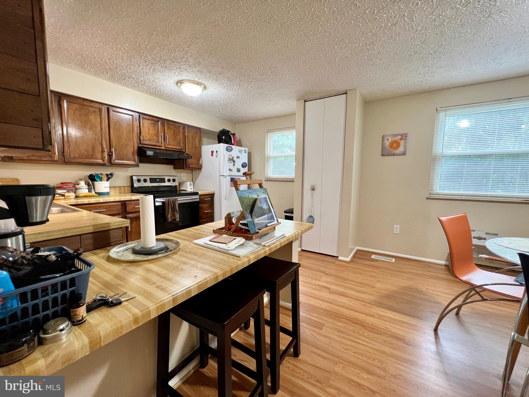 DAMASCUS MANOR - Residential