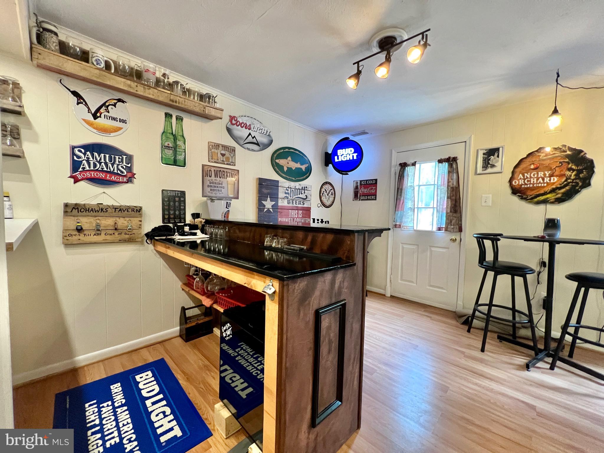 DAMASCUS MANOR - Residential