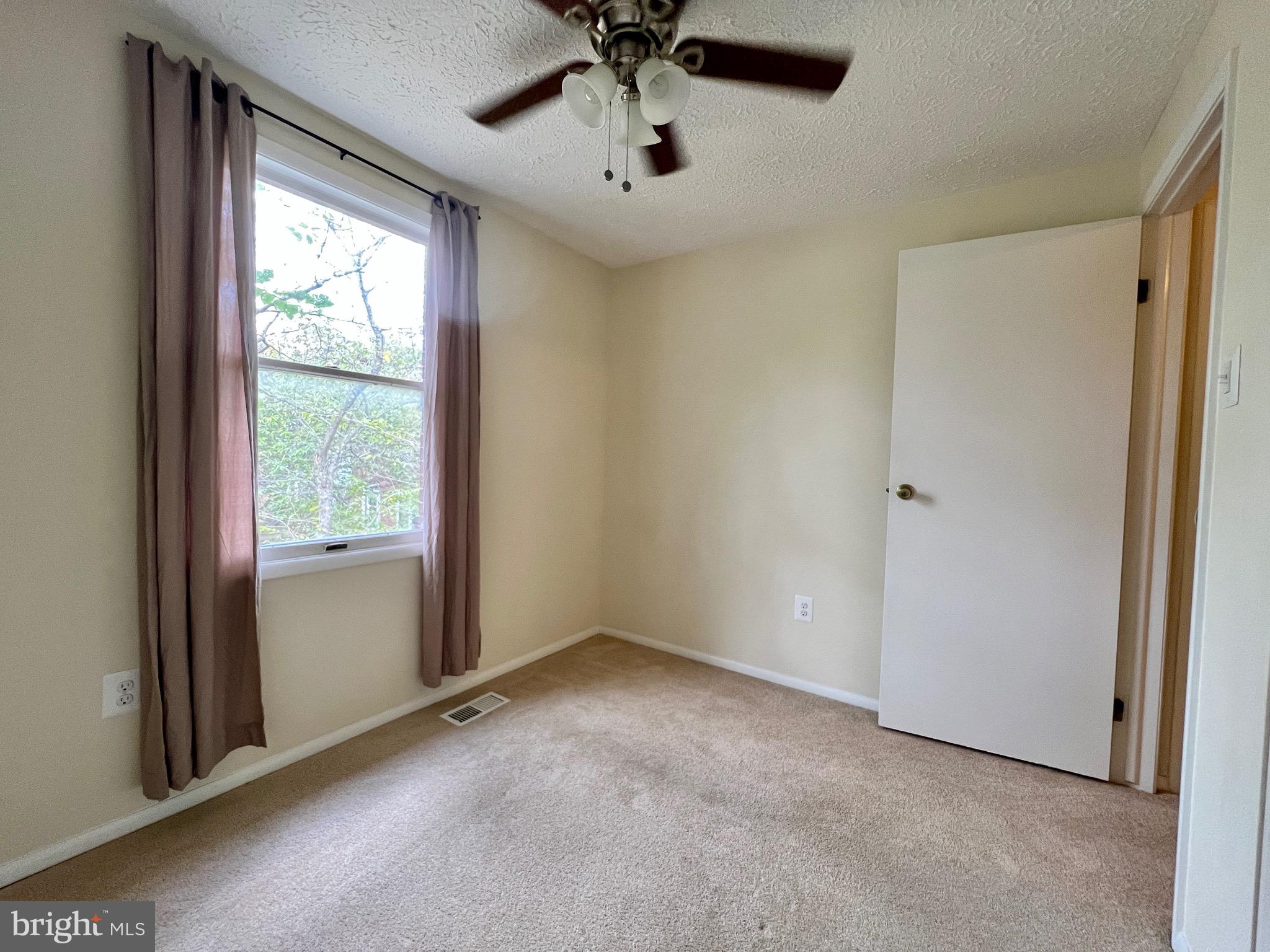 DAMASCUS MANOR - Residential