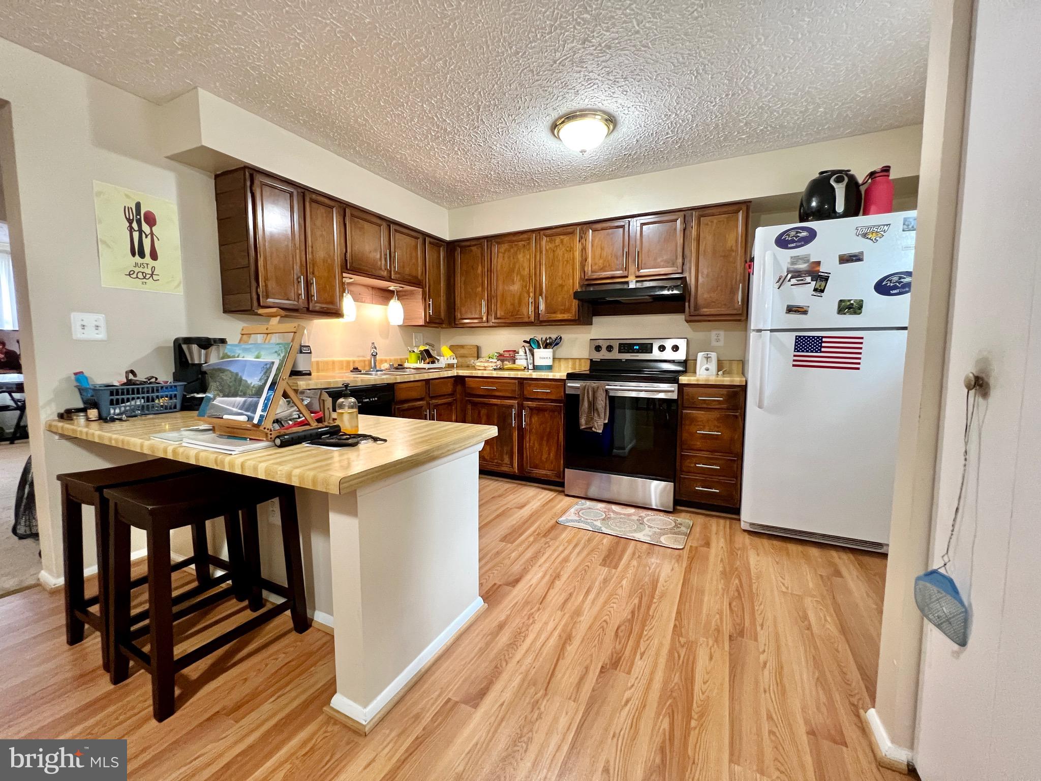 DAMASCUS MANOR - Residential