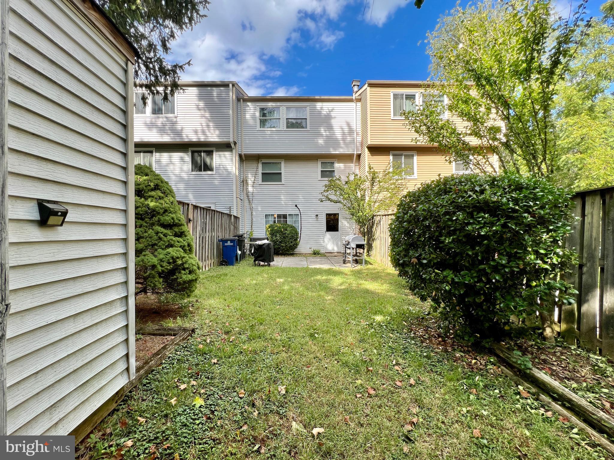 DAMASCUS MANOR - Residential