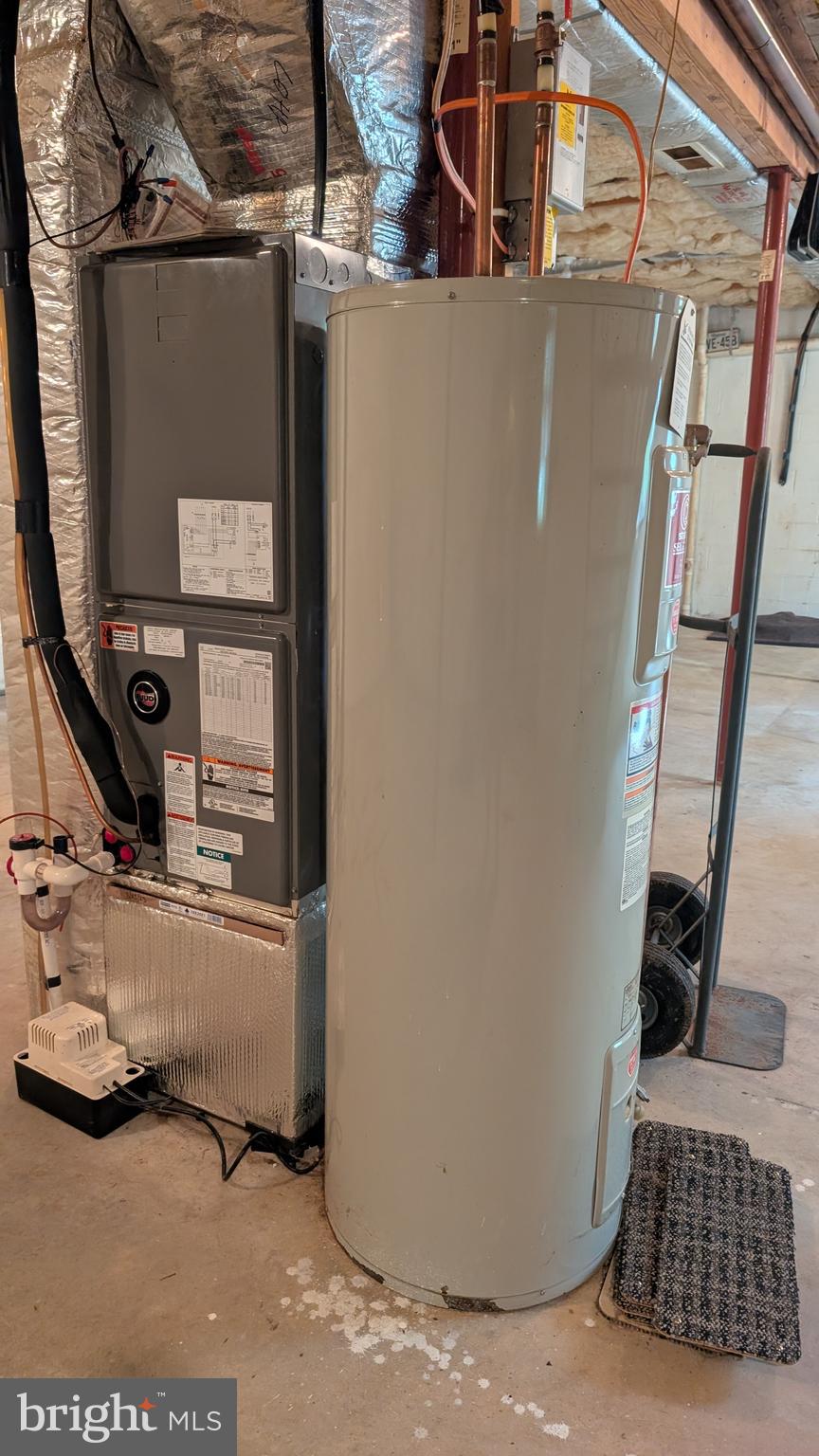 LAUREL MOUNTAIN - Residential