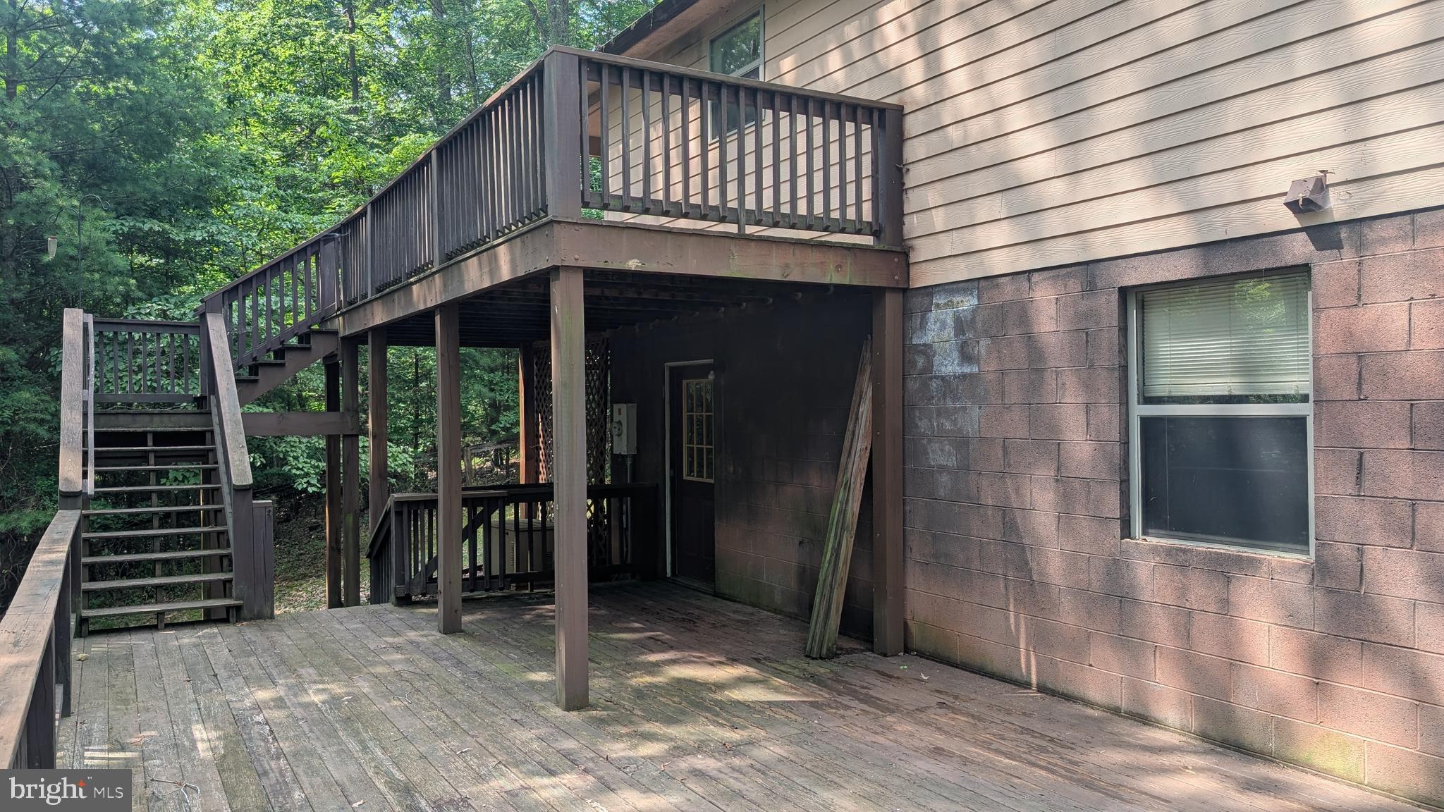 LAUREL MOUNTAIN - Residential