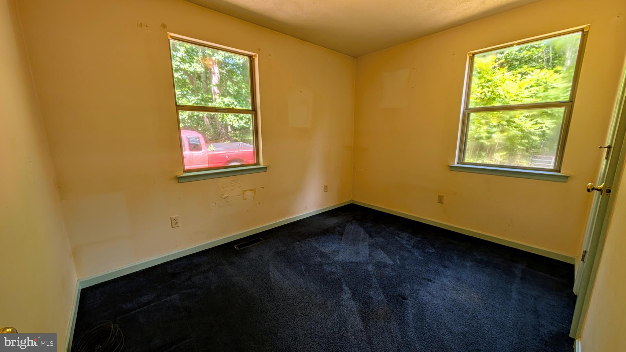 LAUREL MOUNTAIN - Residential