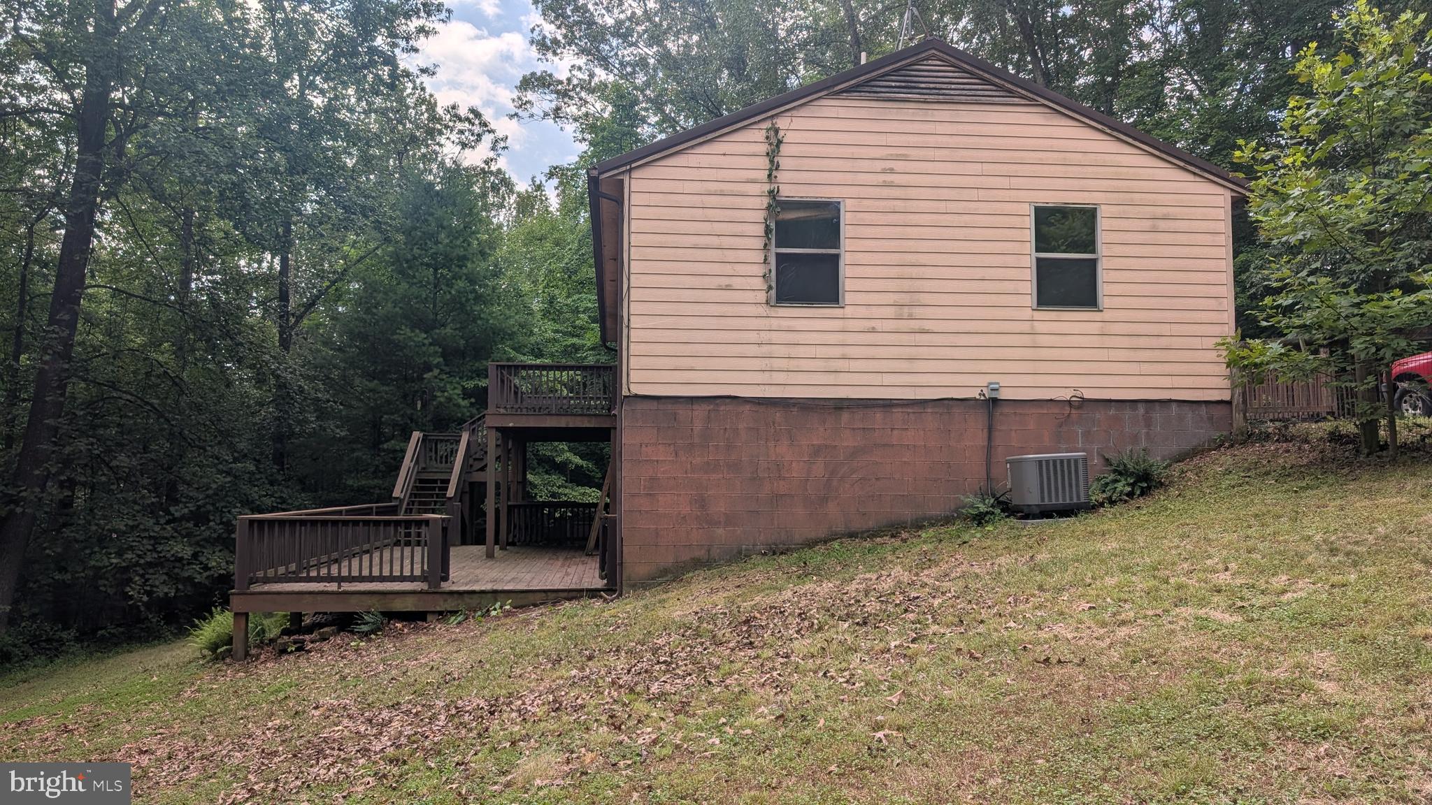 LAUREL MOUNTAIN - Residential