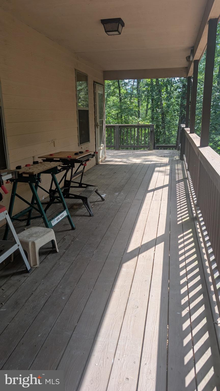 LAUREL MOUNTAIN - Residential