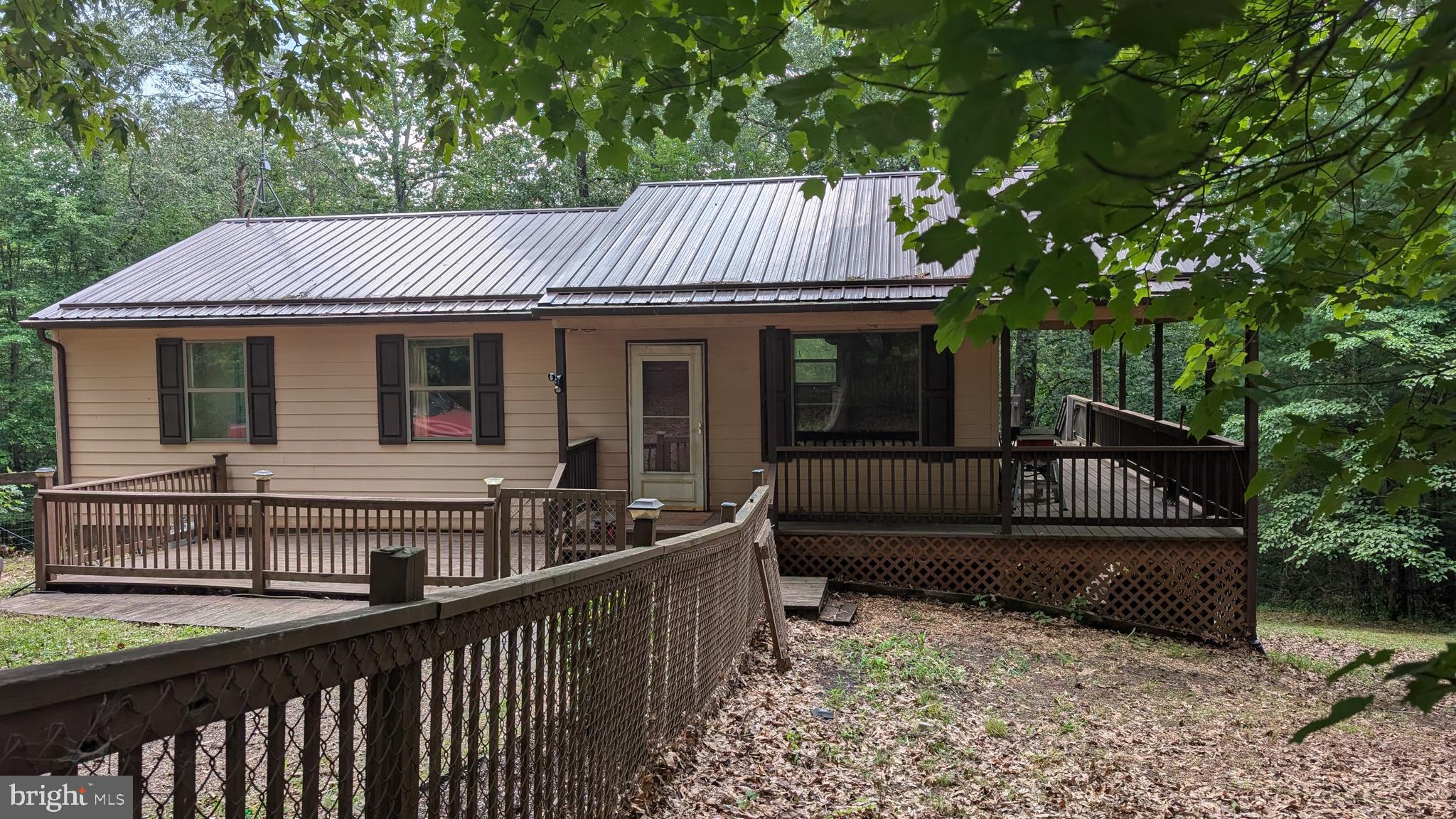 LAUREL MOUNTAIN - Residential