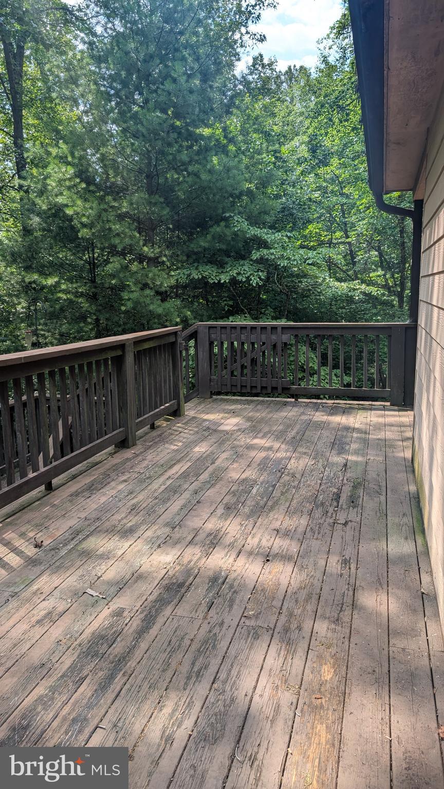 LAUREL MOUNTAIN - Residential