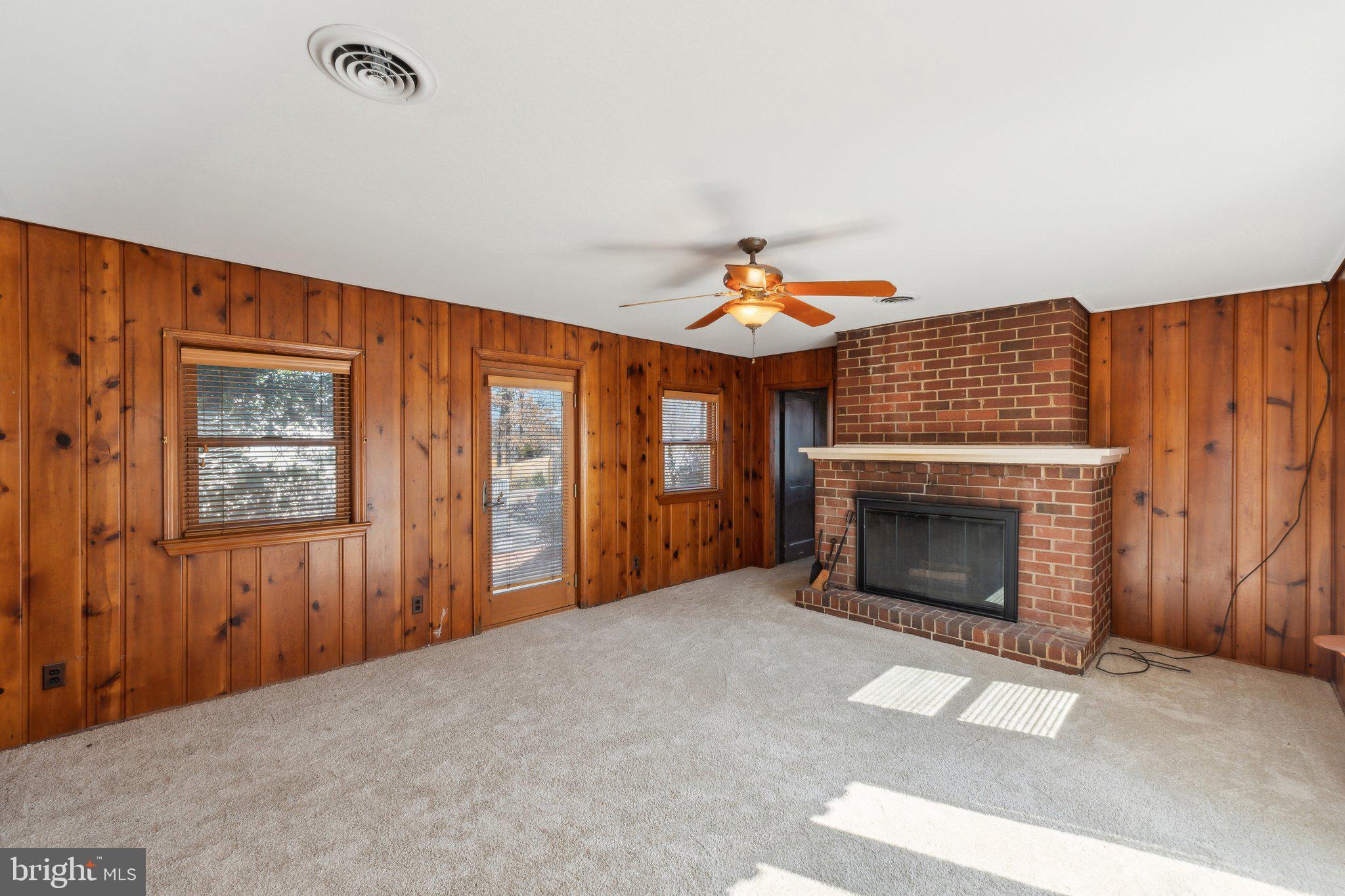 CONNECTICUT GARDENS - Residential