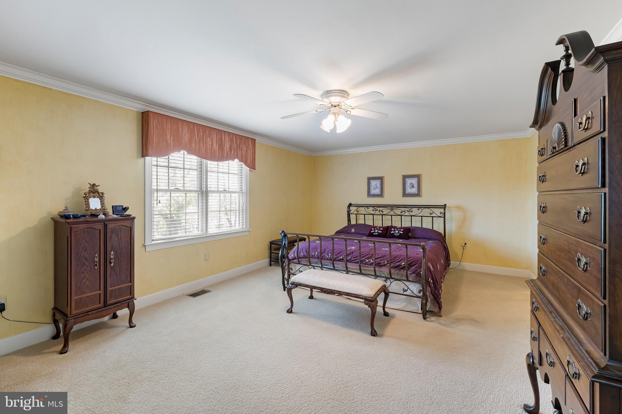 FALCON PLACE - Residential