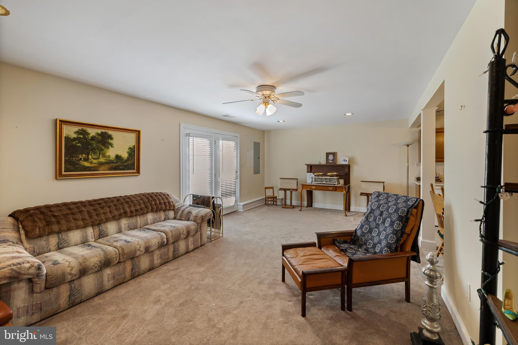 FALCON PLACE - Residential