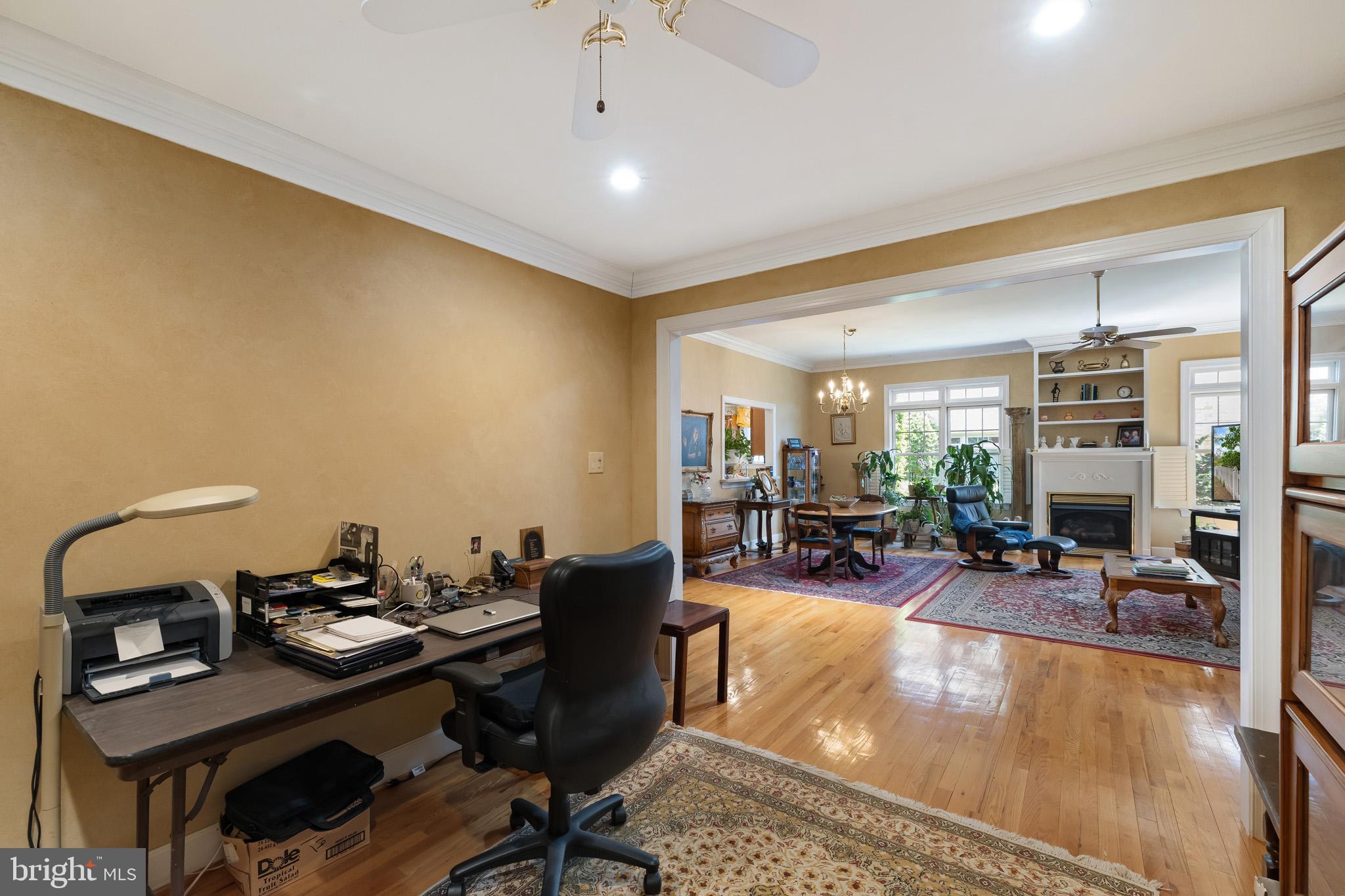 FALCON PLACE - Residential