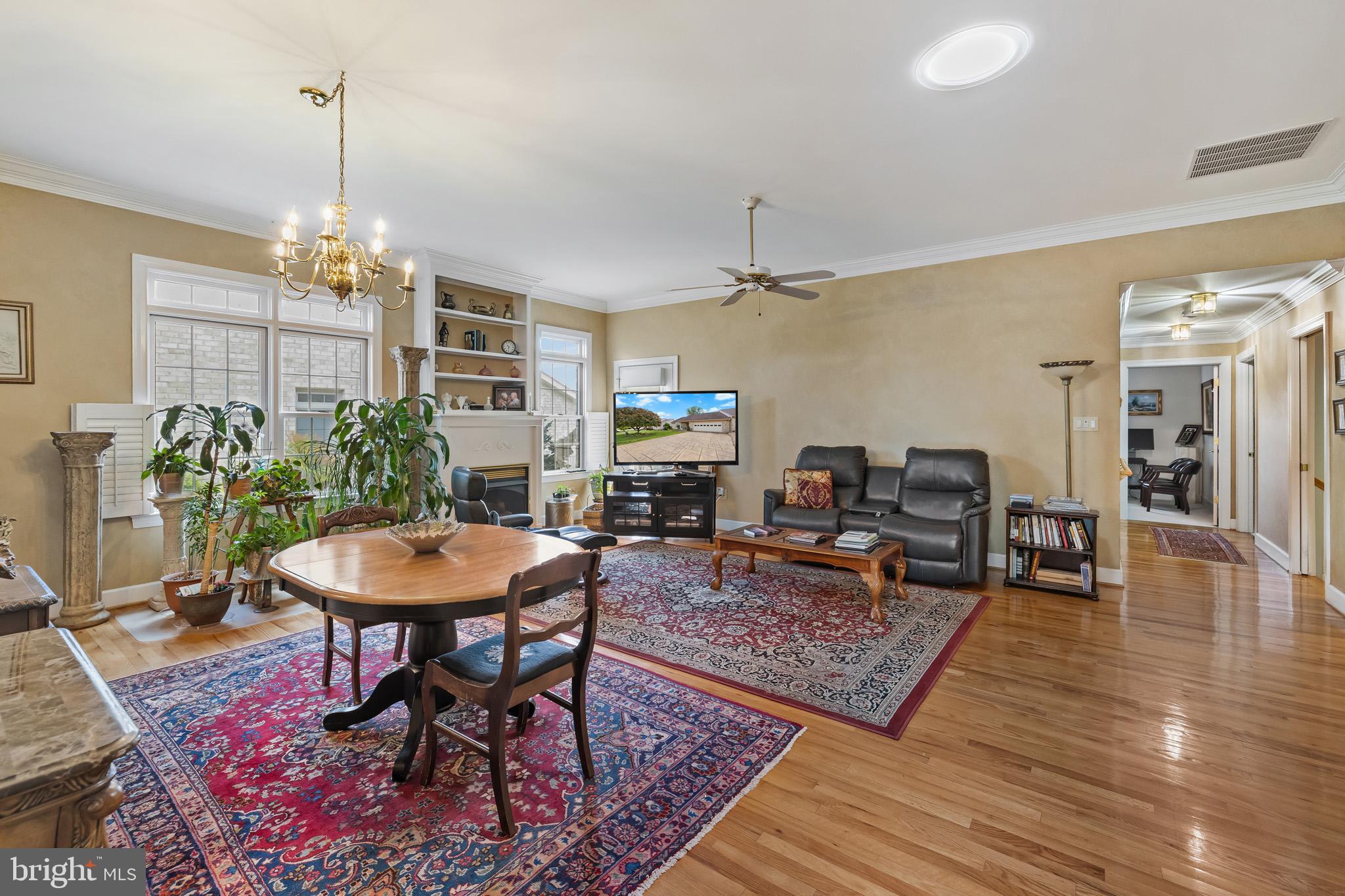 FALCON PLACE - Residential