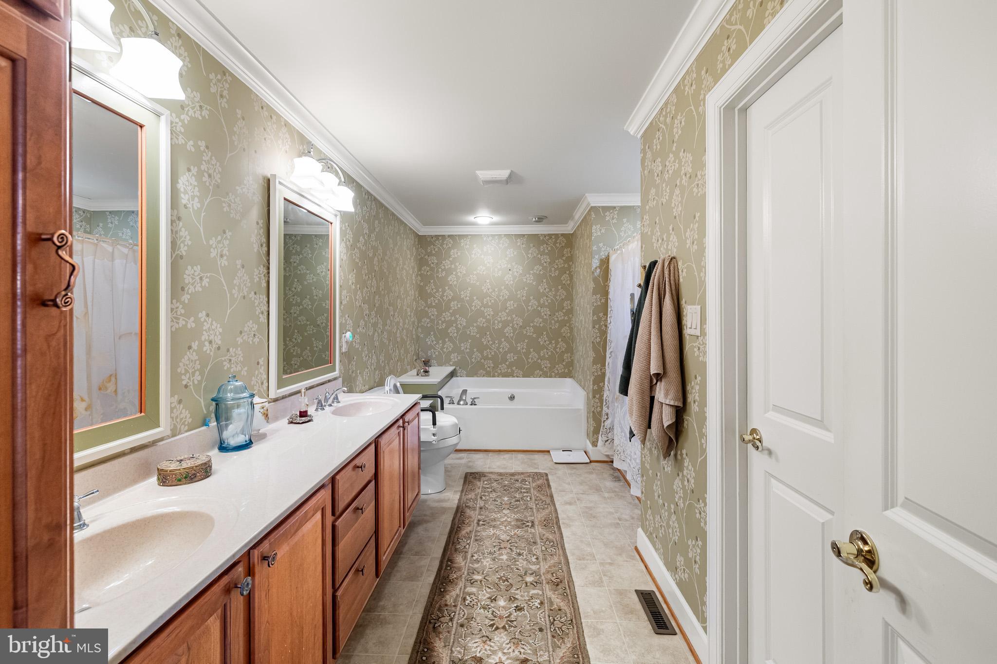 FALCON PLACE - Residential