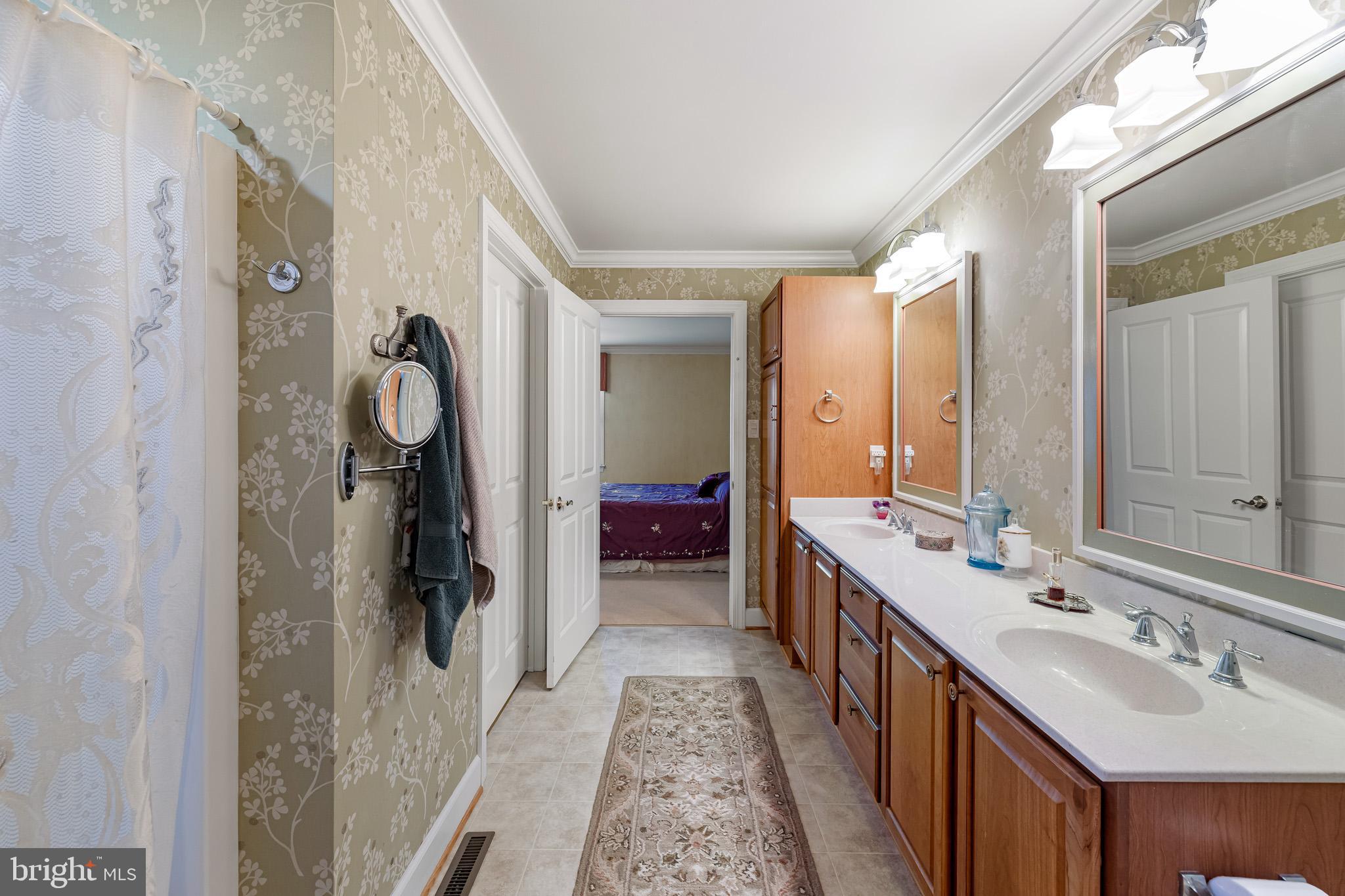 FALCON PLACE - Residential