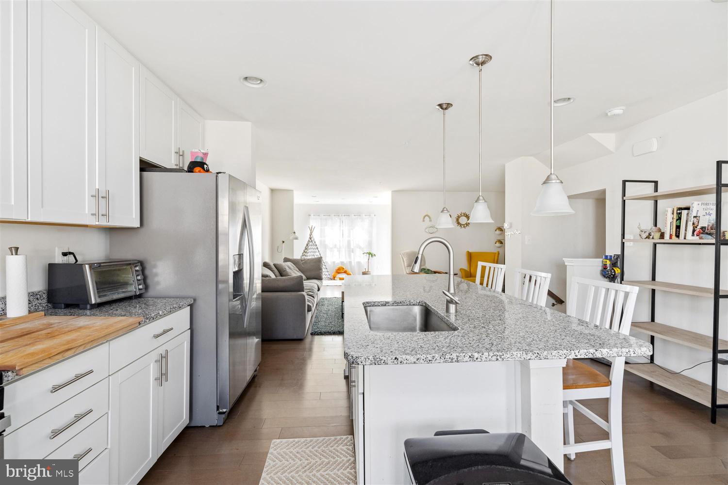 RAVENHURST - Residential