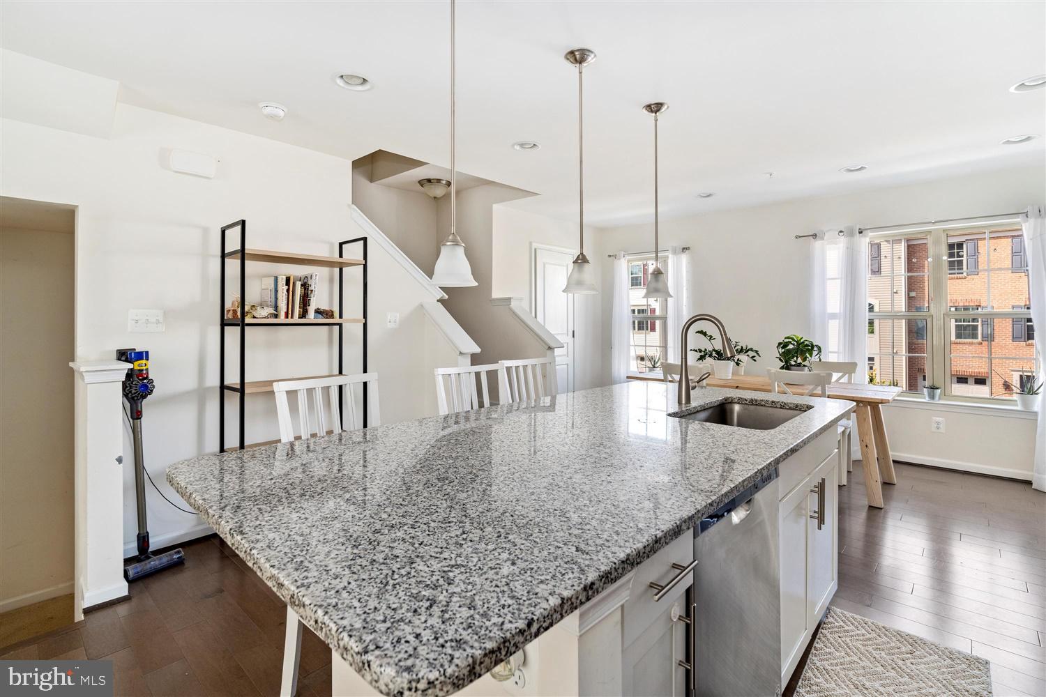 RAVENHURST - Residential