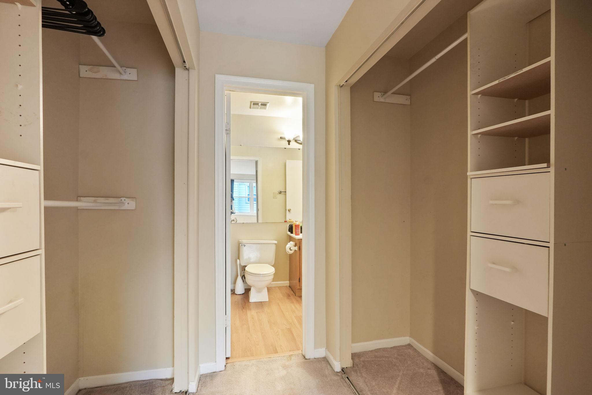 STONINGTON CONDOMINIUMS - Residential