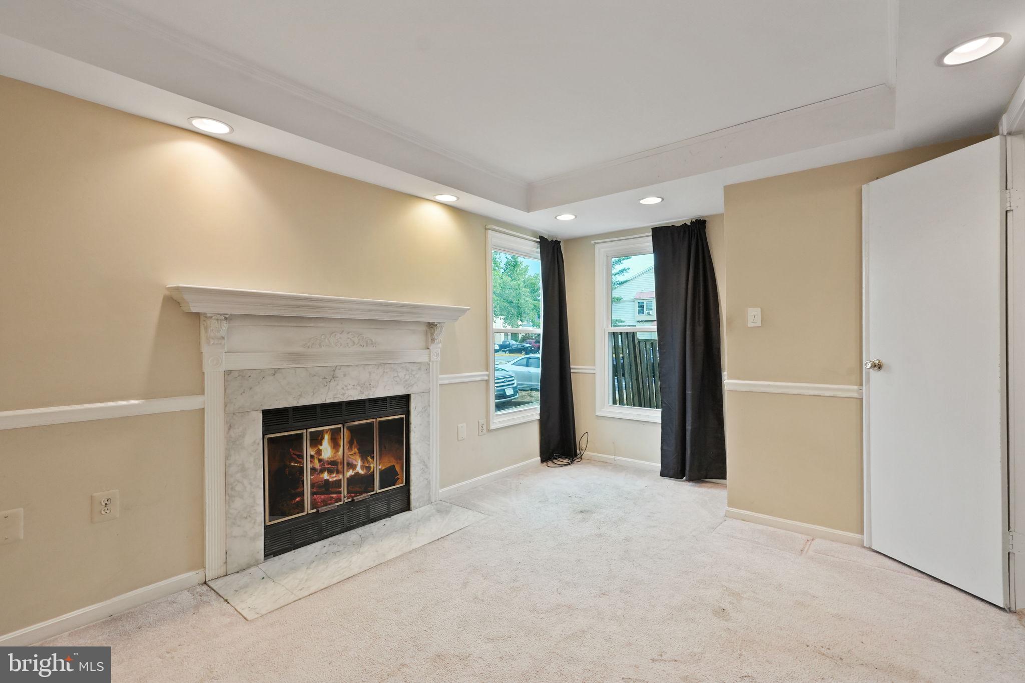 STONINGTON CONDOMINIUMS - Residential