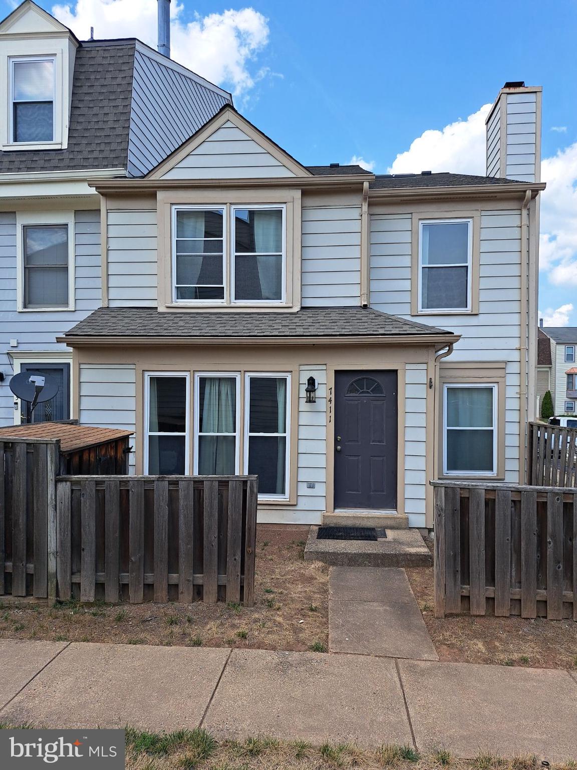 STONINGTON CONDOMINIUMS - Residential